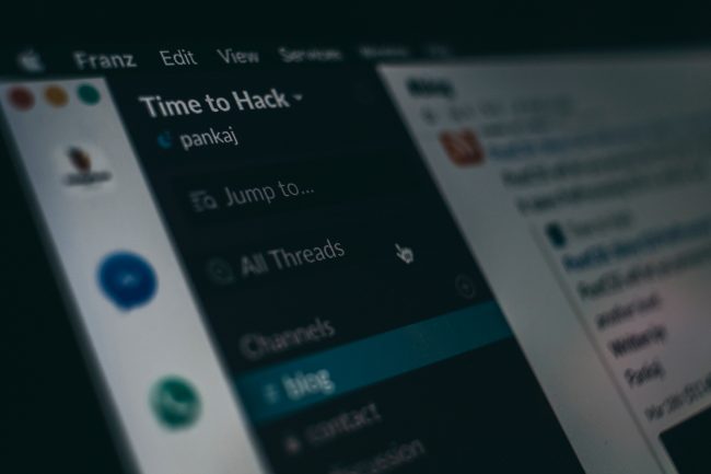 Slack、Zoom、LINE…チャットコミュニケーションにおける暗黙のルールとは？